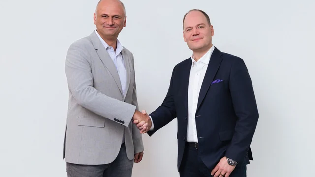 Official Saldo Bank acquisition announcement photograph