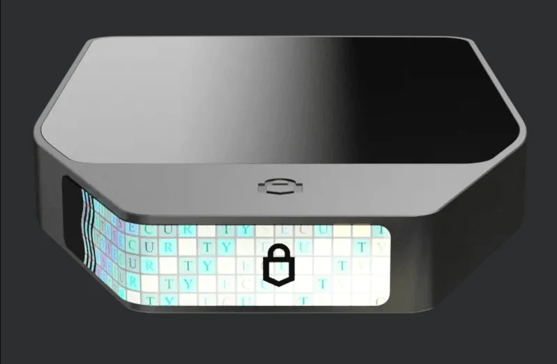 Safe 7 USB-C port with its holographic seal